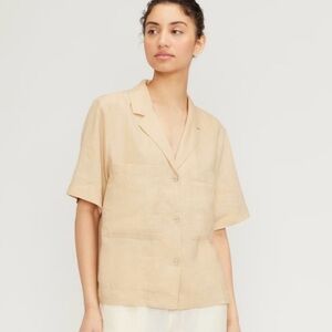 Everlane • The Notch Shirt in Linen in Warm Khaki
